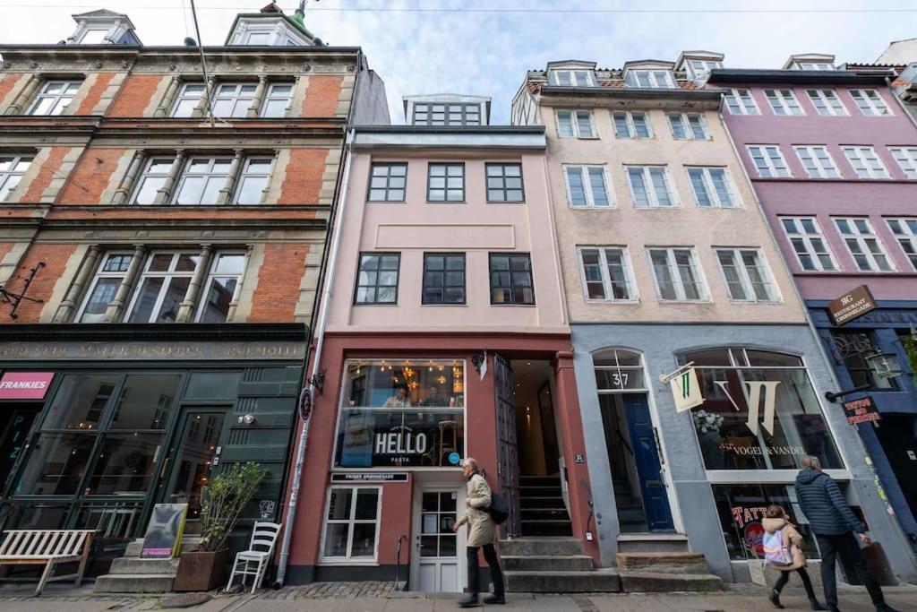 Super Cozy In Downtown Cph *